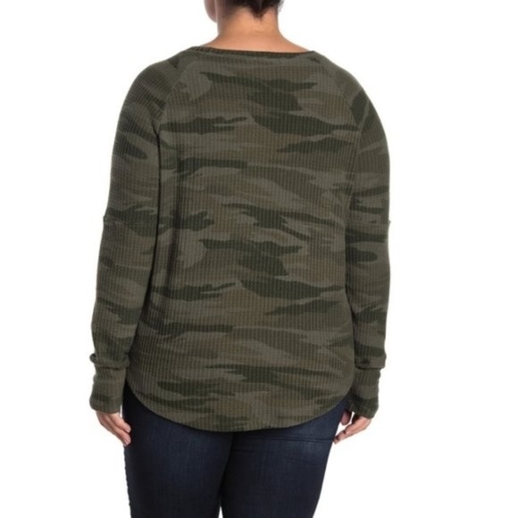 Sweet Romeo Cozy Thermal Pullover Top (Plus Size) - Picture 4 of 4